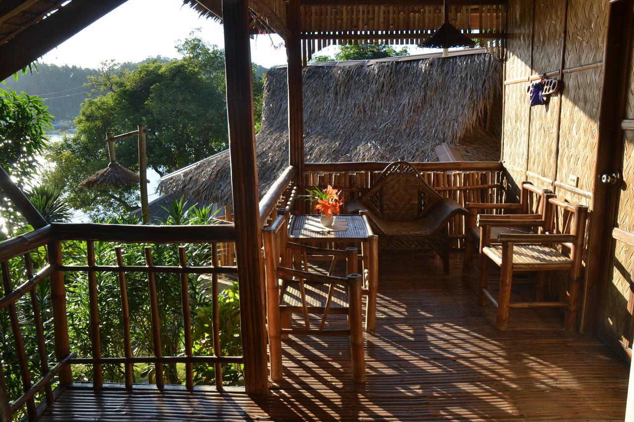 Bamboo Beach Resort Puerto Galera Bagian luar foto