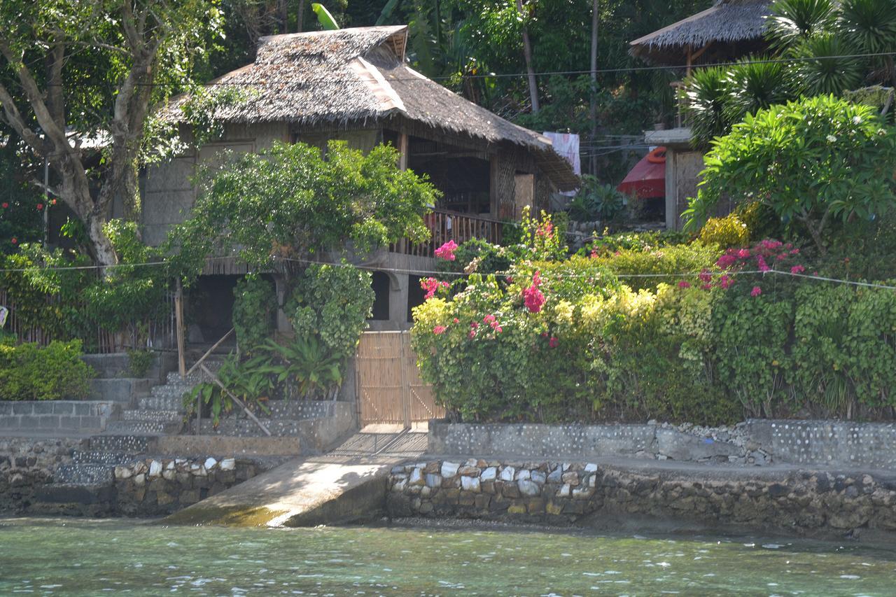 Bamboo Beach Resort Puerto Galera Bagian luar foto
