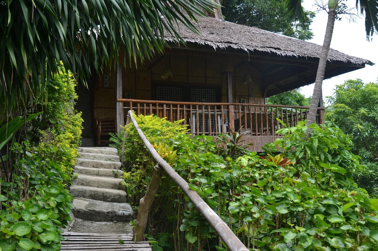 Bamboo Beach Resort Puerto Galera Bagian luar foto