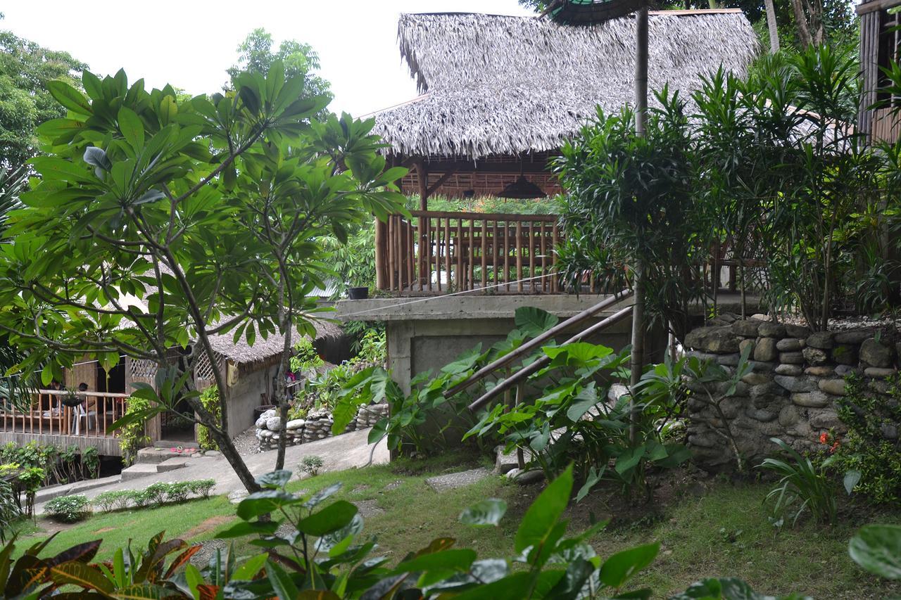 Bamboo Beach Resort Puerto Galera Bagian luar foto