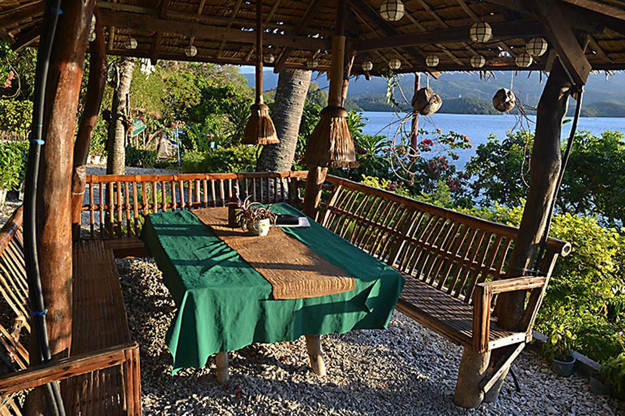 Bamboo Beach Resort Puerto Galera Bagian luar foto